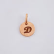 Dije Placa Letra D 0.9gr / 1/2 in / Oro Rosa 18K
