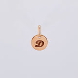 Dije Placa Letra D 0.9gr / 1/2 in / Oro Rosa 18K *