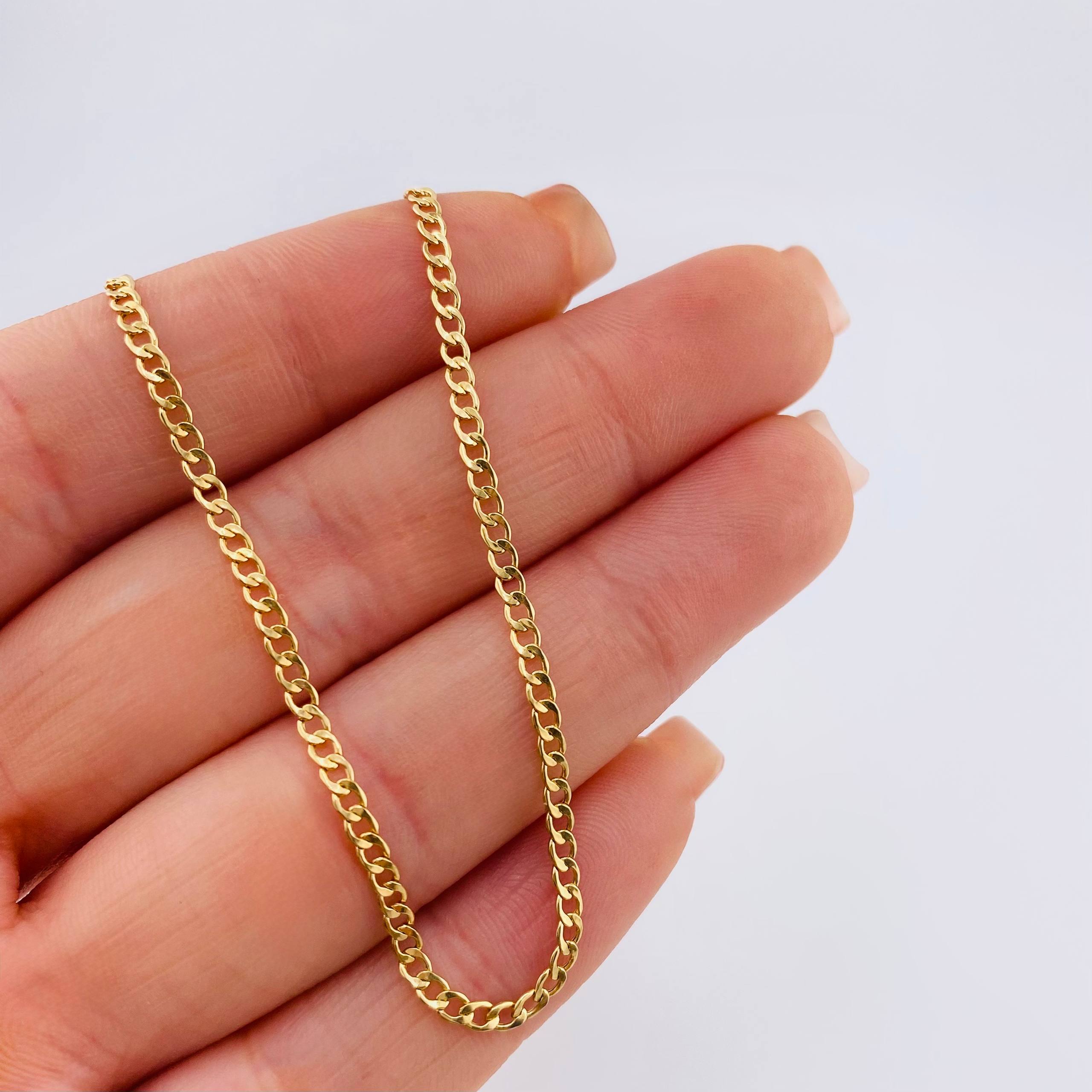 Cadena Cubana 2.05gr / 23 1/2 in / 2.2mm Oro Amarillo +1 18K