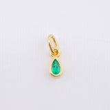 Dije Gota Esmeralda 22pts 0.5gr / 1/2 in / Oro Amarillo 18K ©