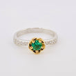 Anillo Flor Fulminante Esmeralda 23pts Diamantes 14pts 3.1gr / T6 1/2 / Dos Oros Amarillo Blanco 18K ©