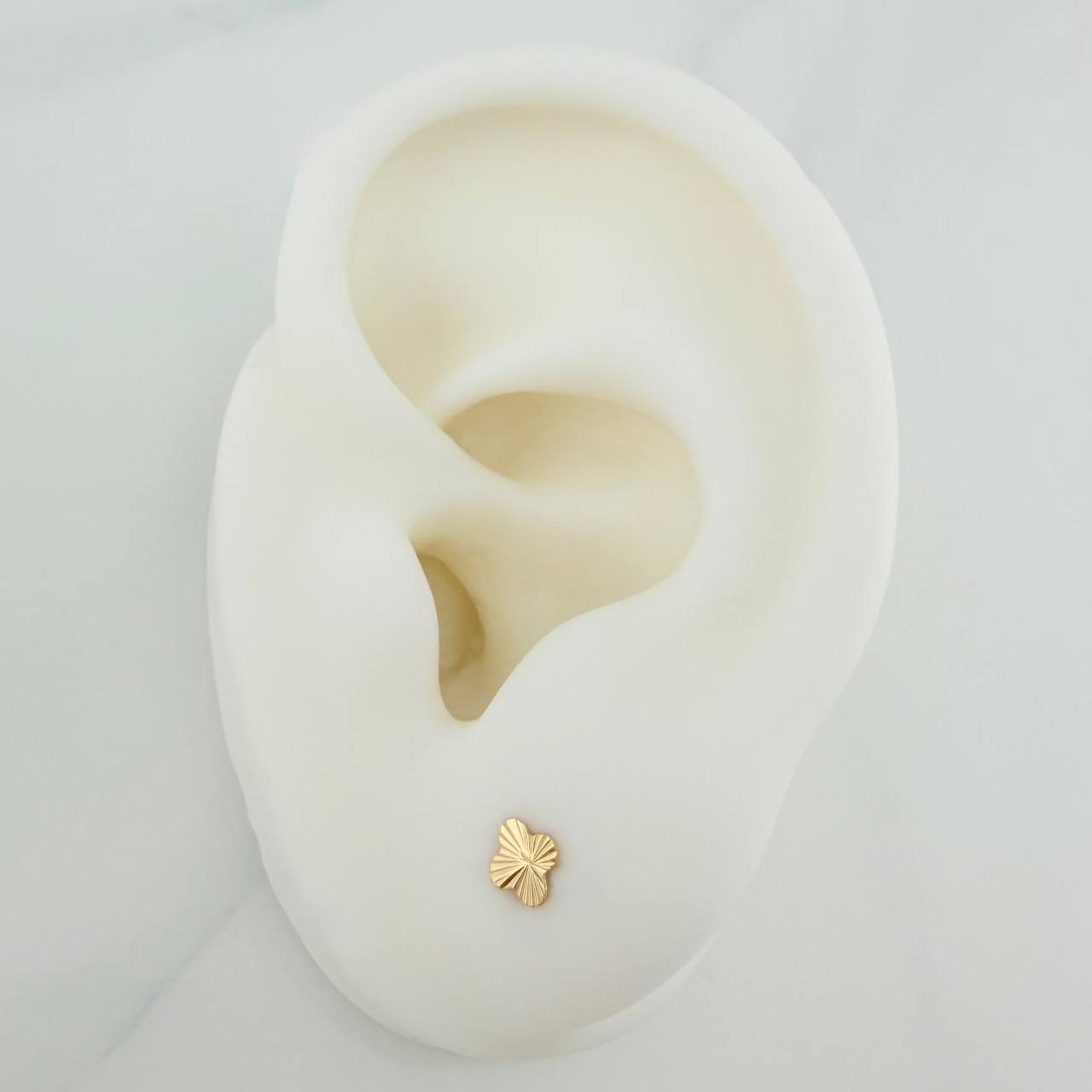 Topos Flor 0.45gr / 3.7mm Oro Amarillo 18K %