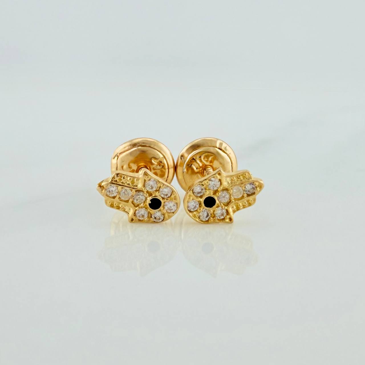 Topos Mano Hamsa 0.7gr / 4.2mm Oro Amarillo 18K %