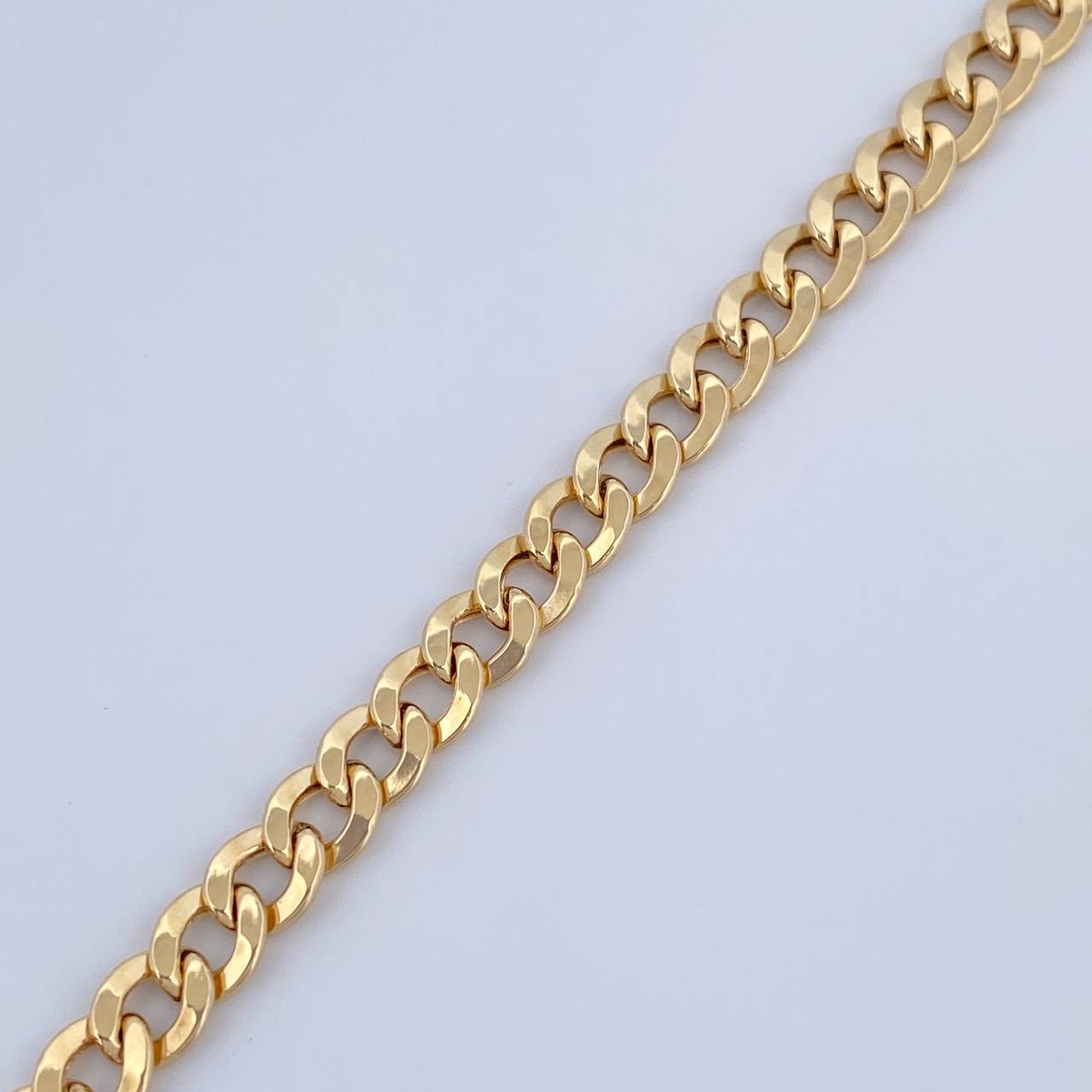 Cuban Links Bracelet 4.35gr / 8.1in / 18K Gold +0$