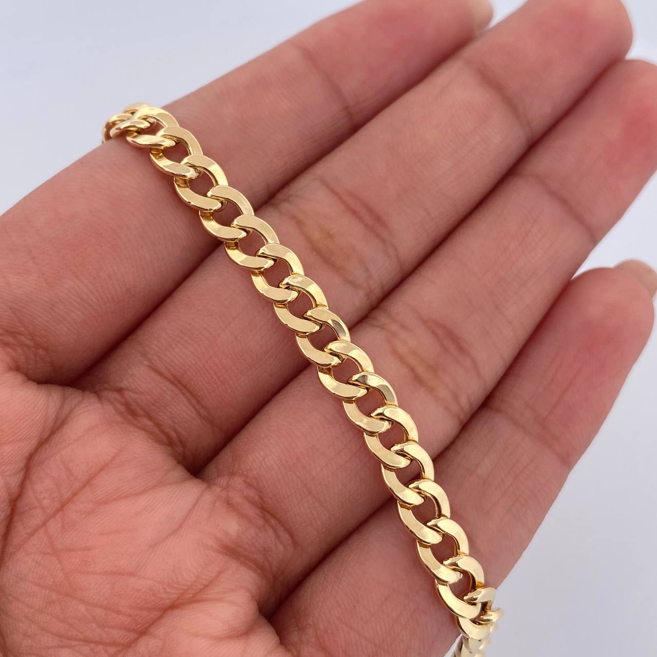 Pulso Cubano 4.4gr / 20cm / 5mm Oro Amarillo +0 18K $