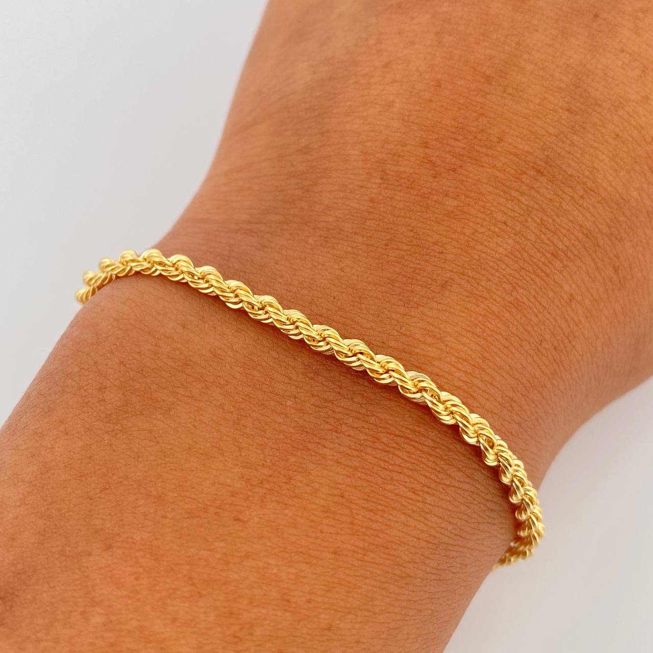Rope Bracelet 1.85gr / 7.5in / 18K Gold +3$