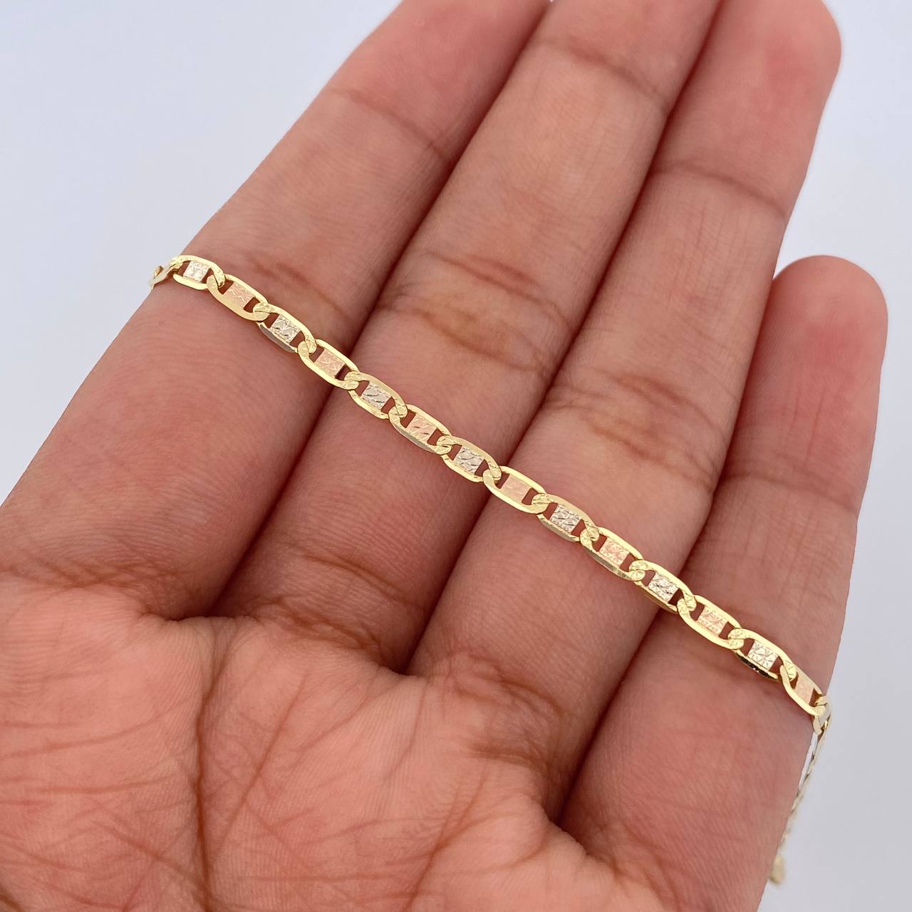 Pulso Escalera Plana 2.2gr / 19cm / 2.2mm Diamantado Tres Oros +3 18K $