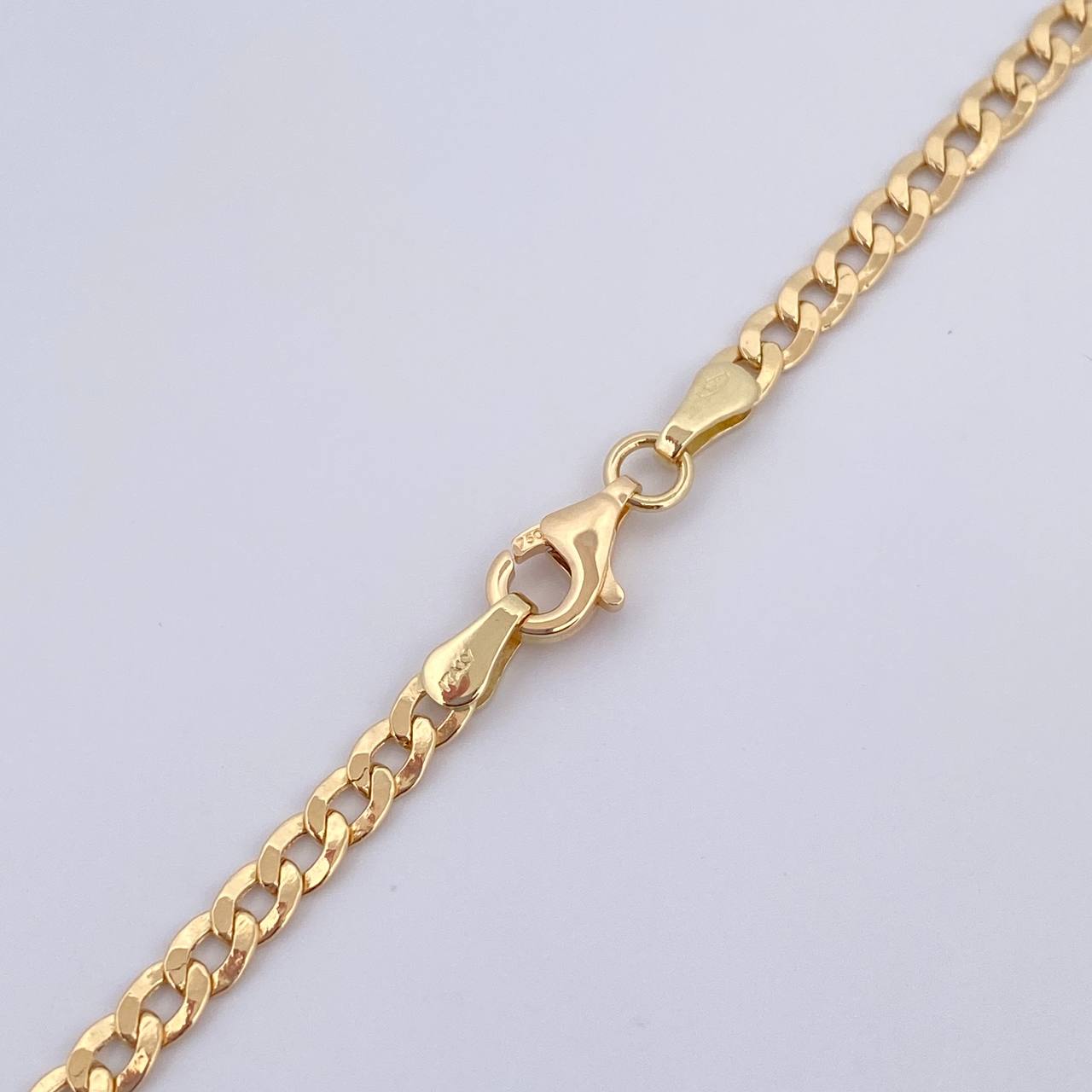 Cadena Cubana 7.4gr / 70.5cm / 3.2mm Oro Amarillo +0 18K $