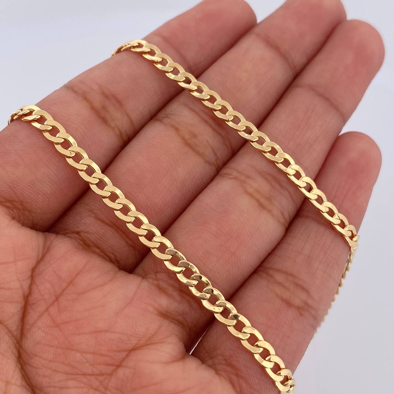 Cadena Cubana 7.4gr / 70.5cm / 3.2mm Oro Amarillo +0 18K $