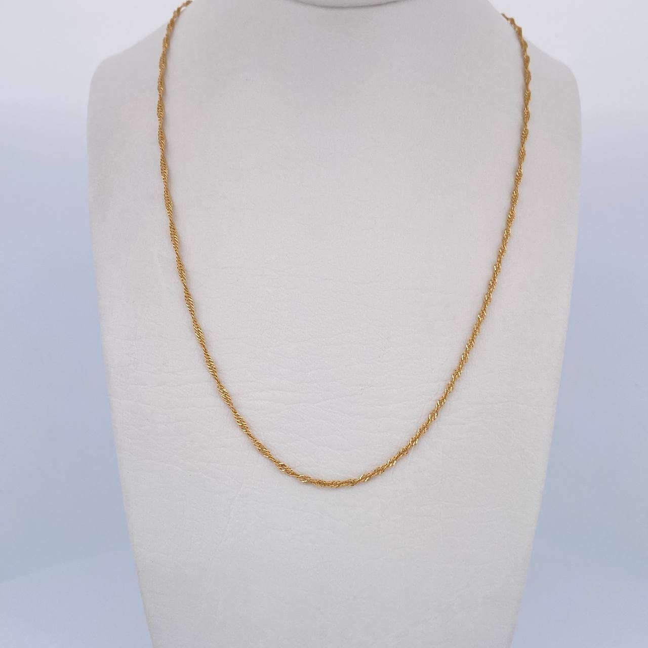 Singapore Chain 2.5gr / 23.6in / 18K Gold +3$