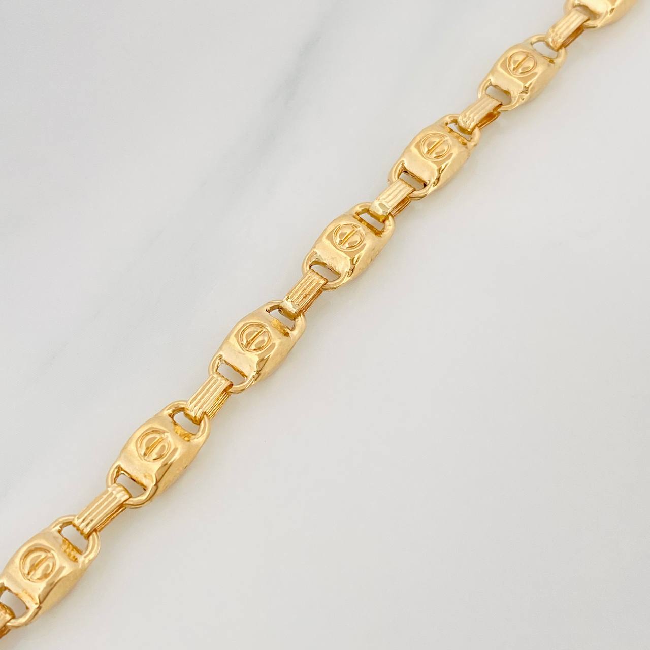 Pulso Rustico Tornillo 5.5 g / 8 3/4 in / 4.8 mm Oro Amarillo 18K