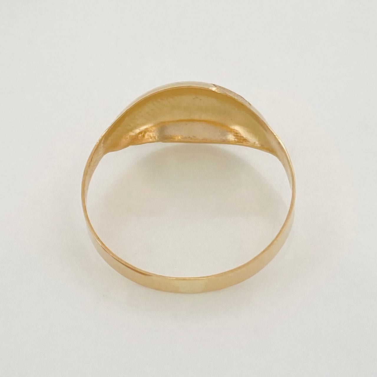 Anillo Sello Ovalado 1.15g / T7 1/4 Oro Amarillo 18K