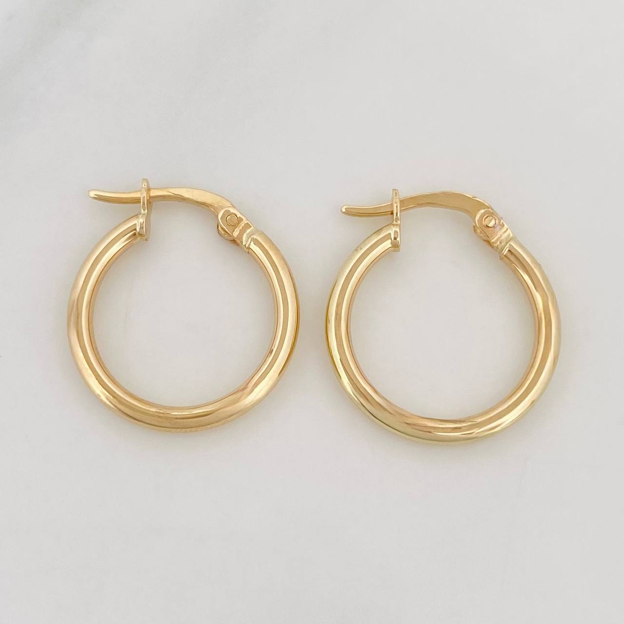 Candongas Jass Lisas 1.4g / 3/4 in Oro Amarillo 18K