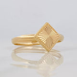 Anillo Rombo Diamantado 1.05g / T8 1/4 Oro Amarillo 18K