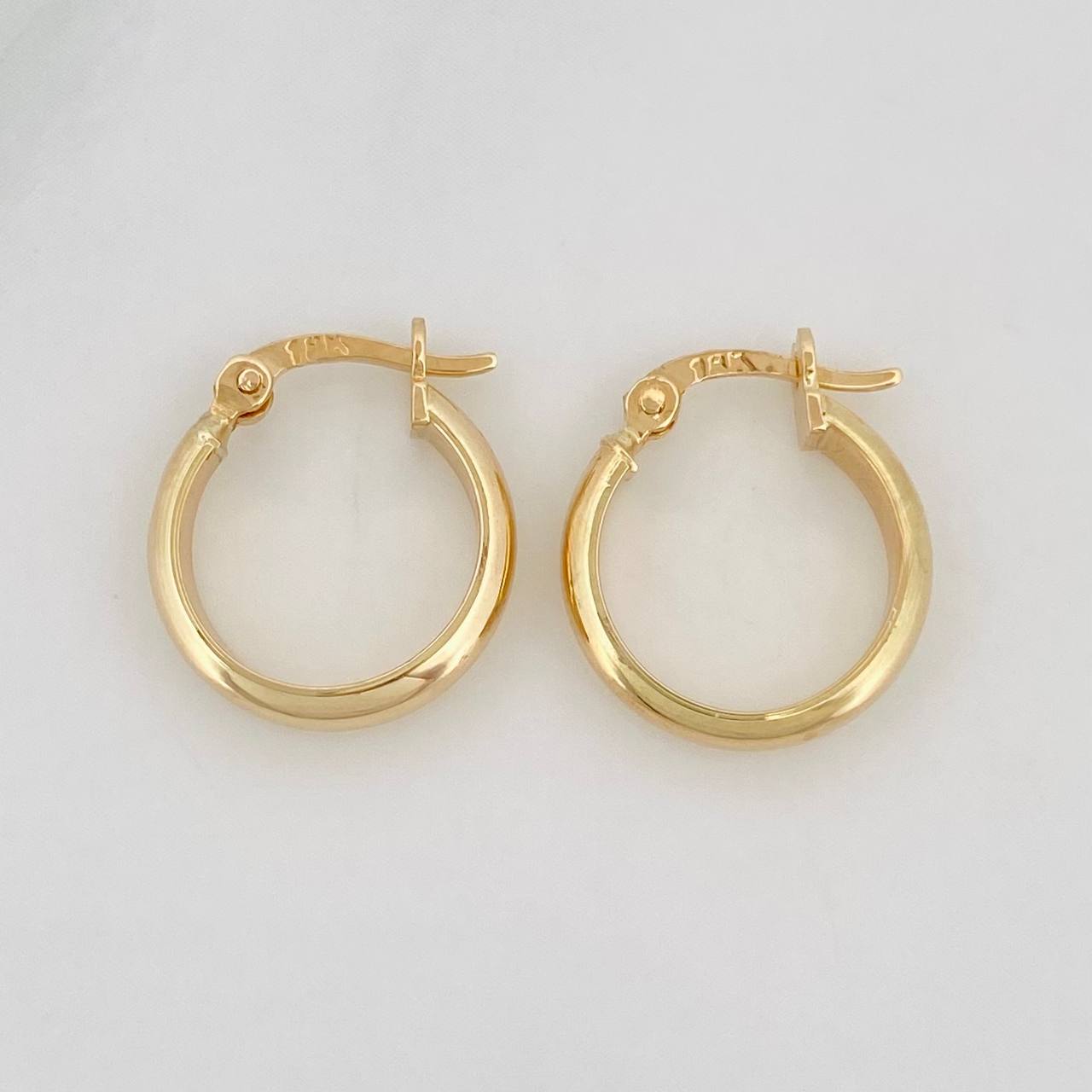 Candongas Gera 1.1g / 1/2 in Oro Amarillo 18K
