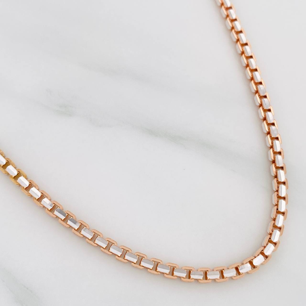 Venetian Chain 29.85 g / 25 3/4 in / 2.9 mm Two Yellow Rose Gold 18K