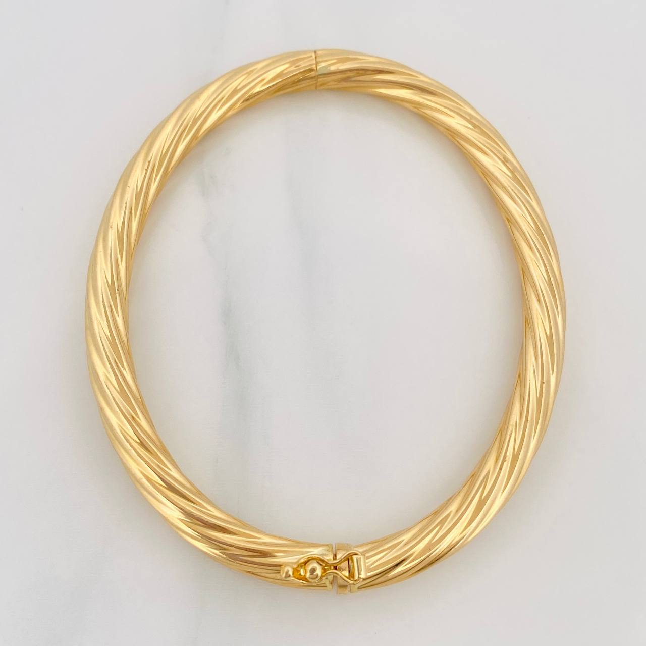 Bracelet Twisted Hoop 13.45 g / 7 3/4 in / 5.3 mm Yellow Gold 18K