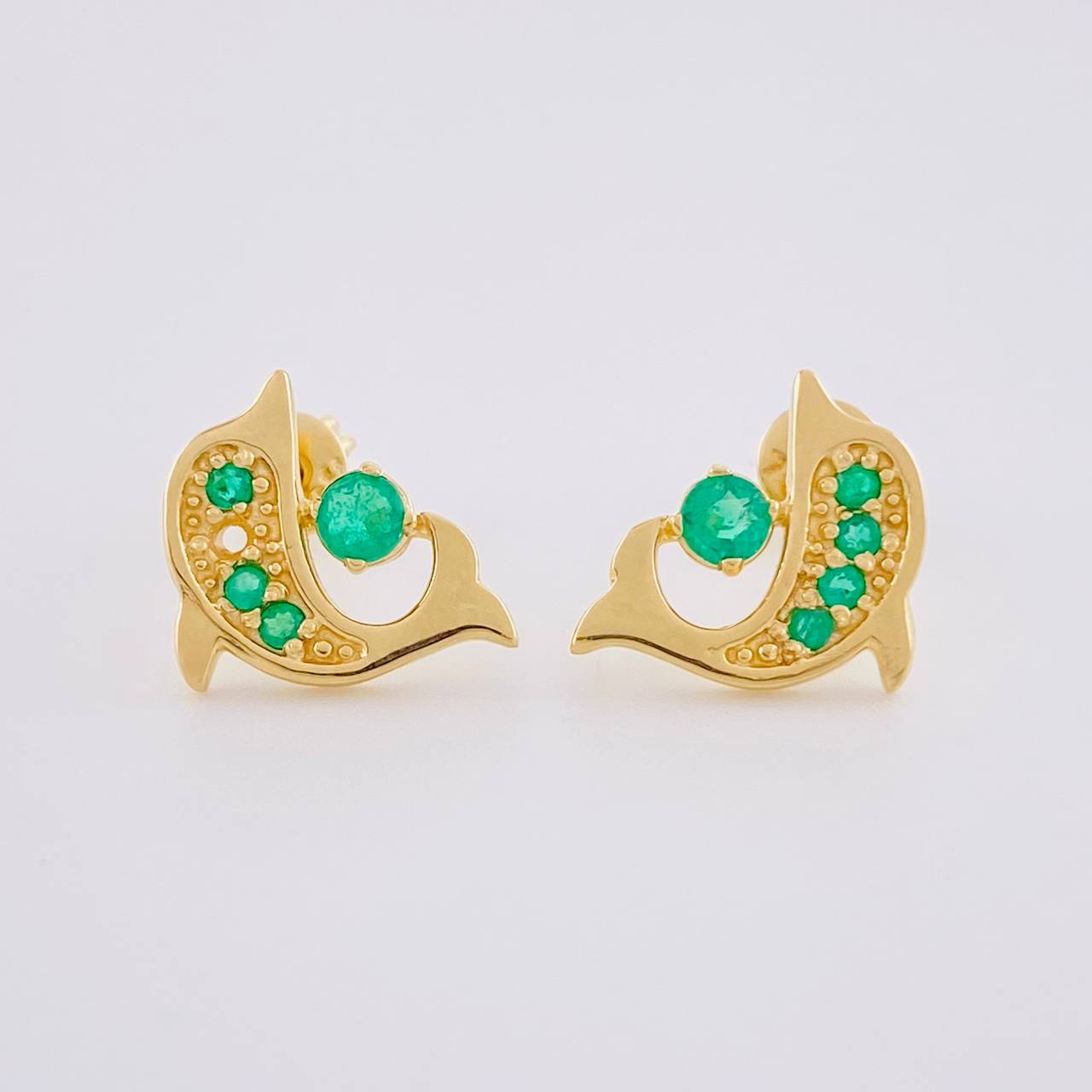 Topos Delfin Esmeraldas 31Pts 2.8 g / in / 10.7 mm Oro Amarillo 18K