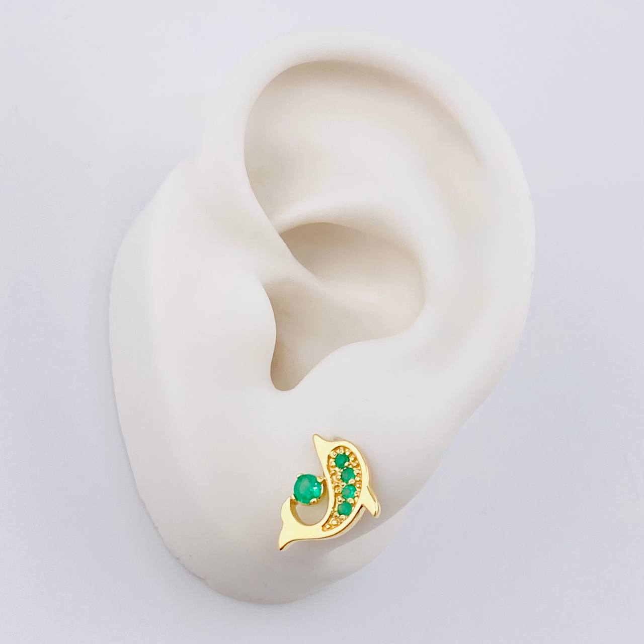 Topos Delfin Esmeraldas 31Pts 2.8 g / in / 10.7 mm Oro Amarillo 18K