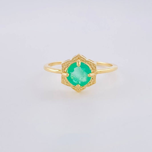 Anillo Elegancia Esmeraldas 57Pts 2.25 g / T7 3/4 Oro Amarillo 18K