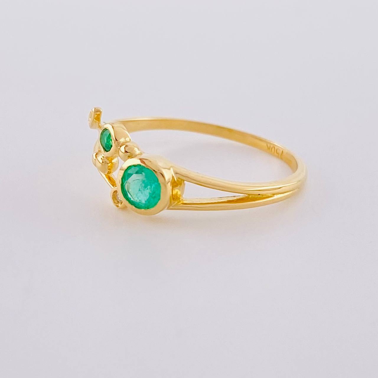 Anillo Burbujas De Muerdago Esmeraldas 20Pts 1.65 g / T6 1/2 Oro Amarillo 18K