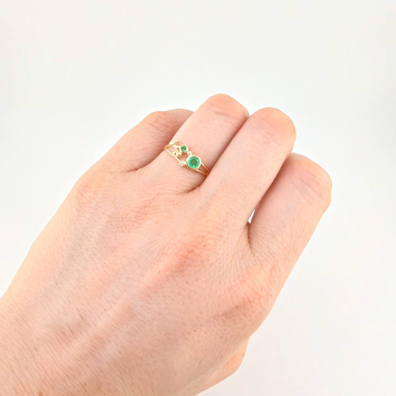 Anillo Burbujas De Muerdago Esmeraldas 20Pts 1.65 g / T6 1/2 Oro Amarillo 18K