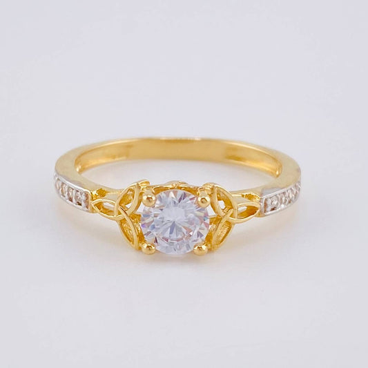 Anillo Solitario Cetro Floreado 2.15 g / T7 3/4 Dos Oros Amarillo Blanco 18K
