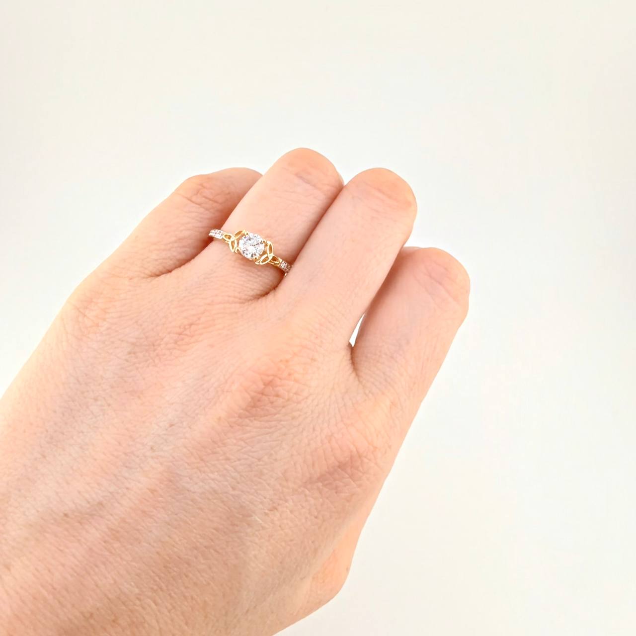 Anillo Solitario Doble Triscal 2.25 g / T6 1/2 Dos Oros Amarillo Blanco 18K