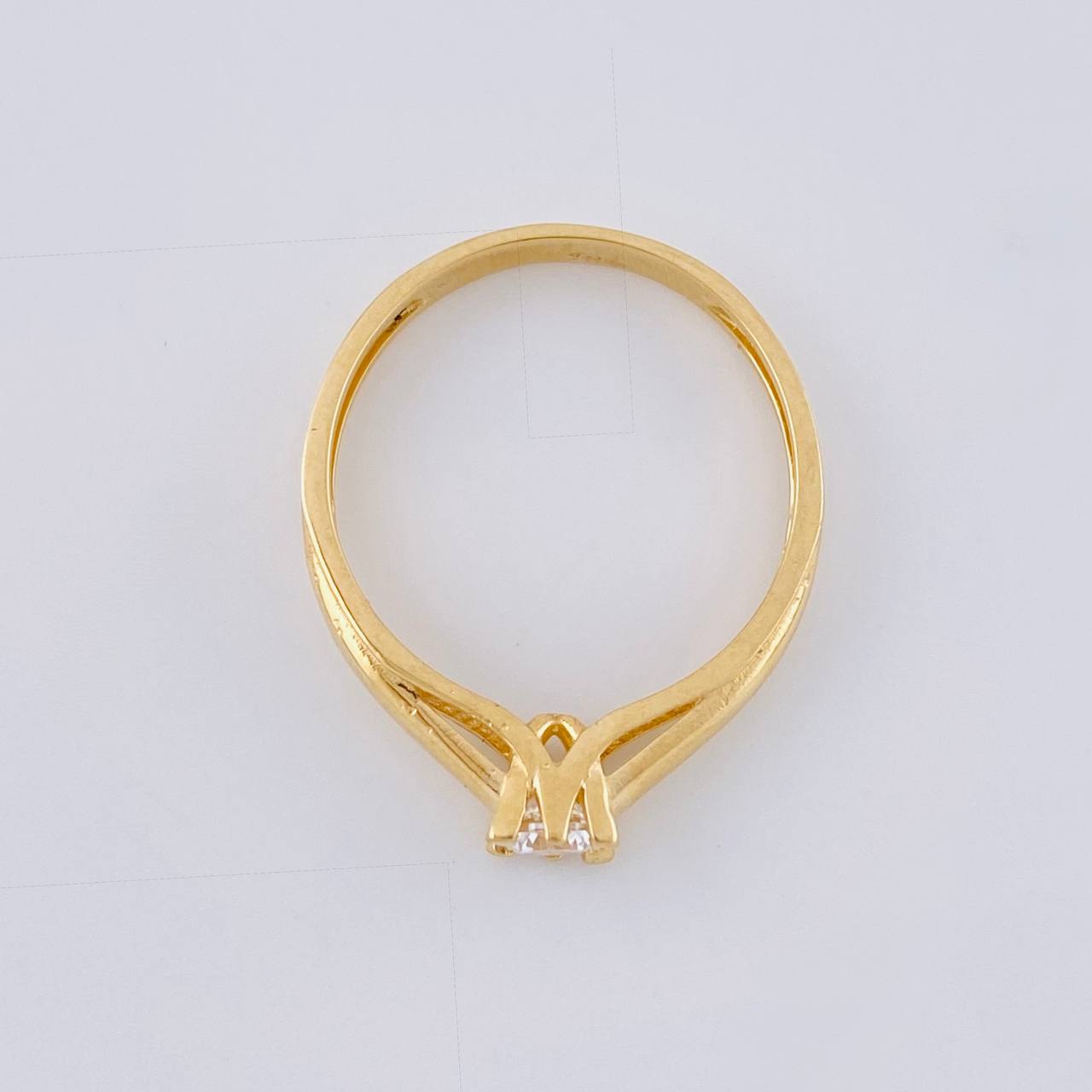 Anillo Solitario Lineal Arterial 2.15 g / T7 Oro Amarillo 18K