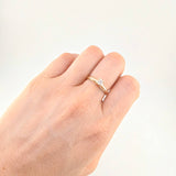 Anillo Solitario Lineal Arterial 2.15 g / T7 Oro Amarillo 18K