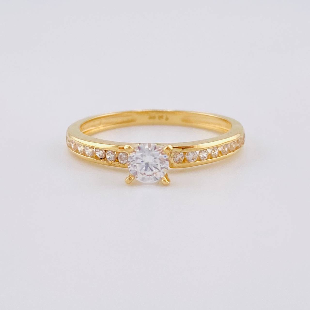 Anillo Solitario Churumbela Intermedia 1.9 g / T6 Oro Amarillo 18K