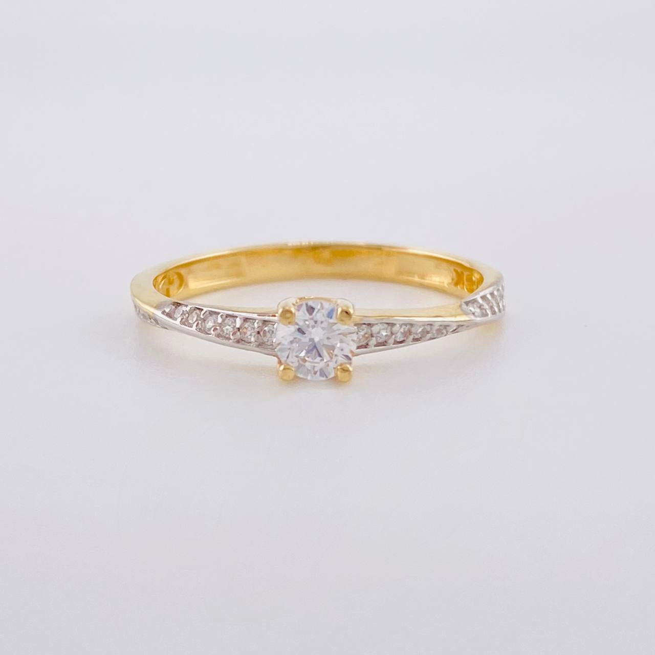 Anillo Solitario Cinta Espiral 1.9 g / T7 3/4 Dos Oros Amarillo Blanco 18K