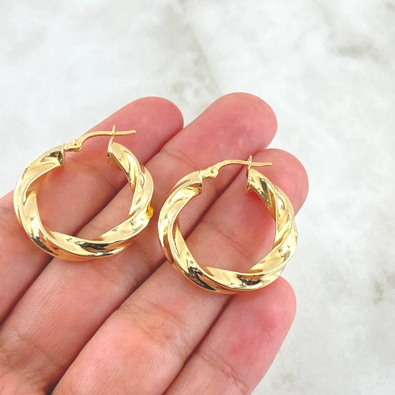 Hoop Earrings Hoop Earrings 4.5gr / 2.8cm / Twisted 18K Yellow Gold ©