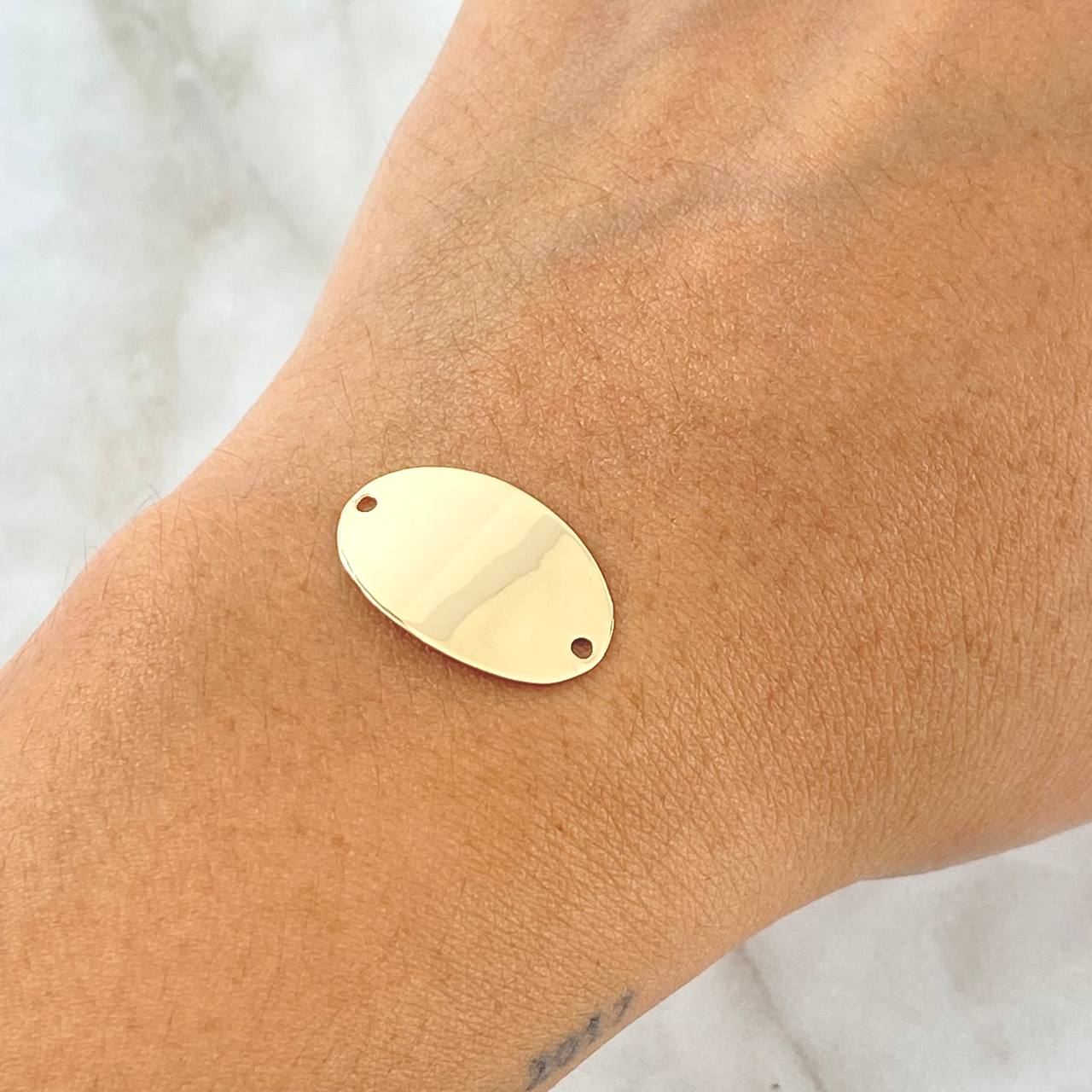 Herraje Placa Ovalada 1.35gr / 1.3cm-2.2cm / Lisa Oro Amarillo 18K