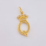 Dije Corona Letra Q 1.9gr / 1 1/4 in / Oro Amarillo 18K