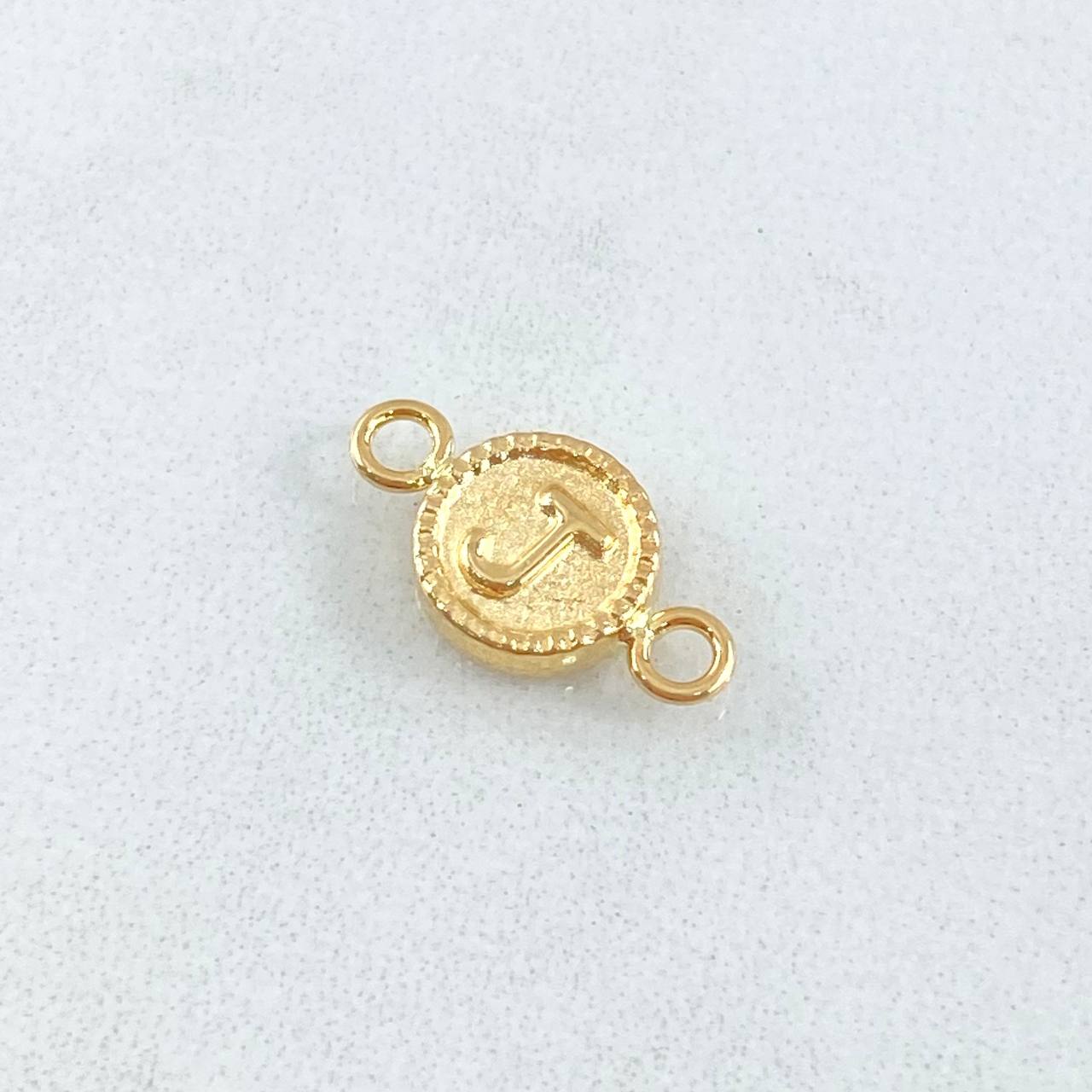 Charm Letter J 0.6gr / 1.7cm (0.7in) / 18K Gold