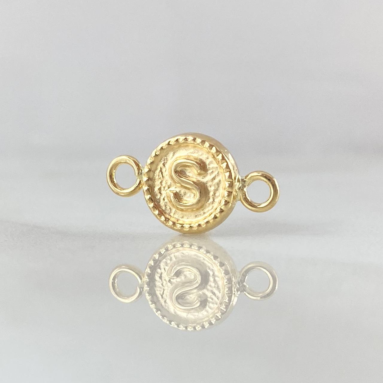 Herraje Letra S 0.45gr / 1.5cm / Oro 18K