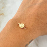 Charm Letter C 0.45gr / 0.6in / Bordered Circle 18K Gold ©