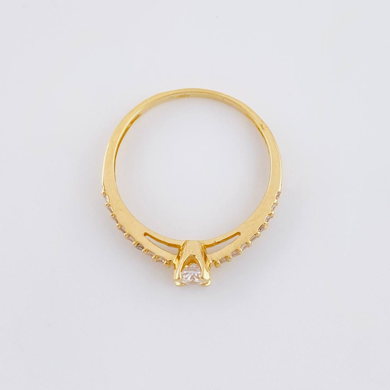 Anillo Solitario Carril Tupido 1.8g / T7 1/2 Oro Amarillo 18K