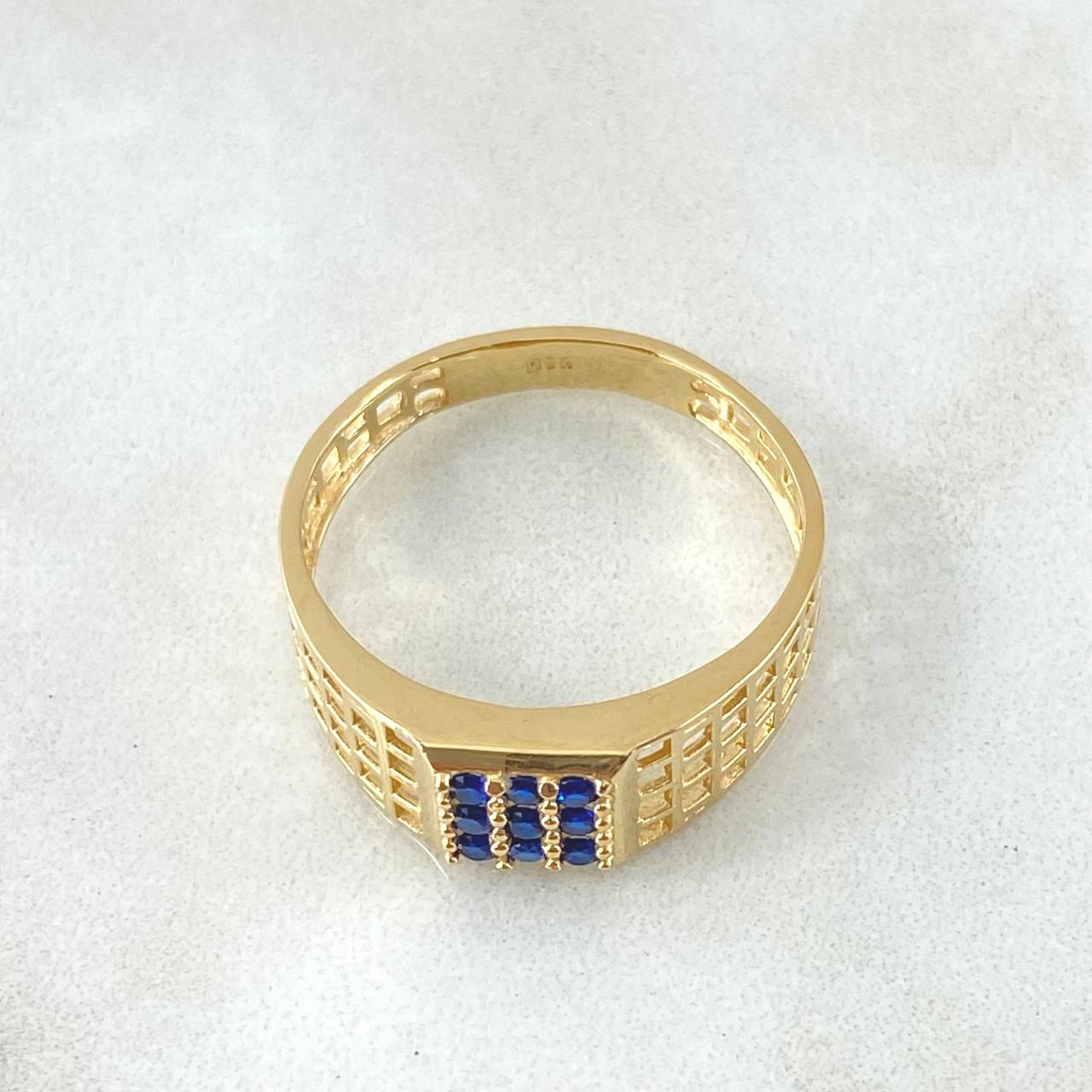 Maya Ring 3.6gr / Size 10 1/2 / 18K Gold
