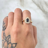 Solitaire Halo Teardrop Ring 4.05gr / Size 7 1/2 / 18K Yellow Gold ©