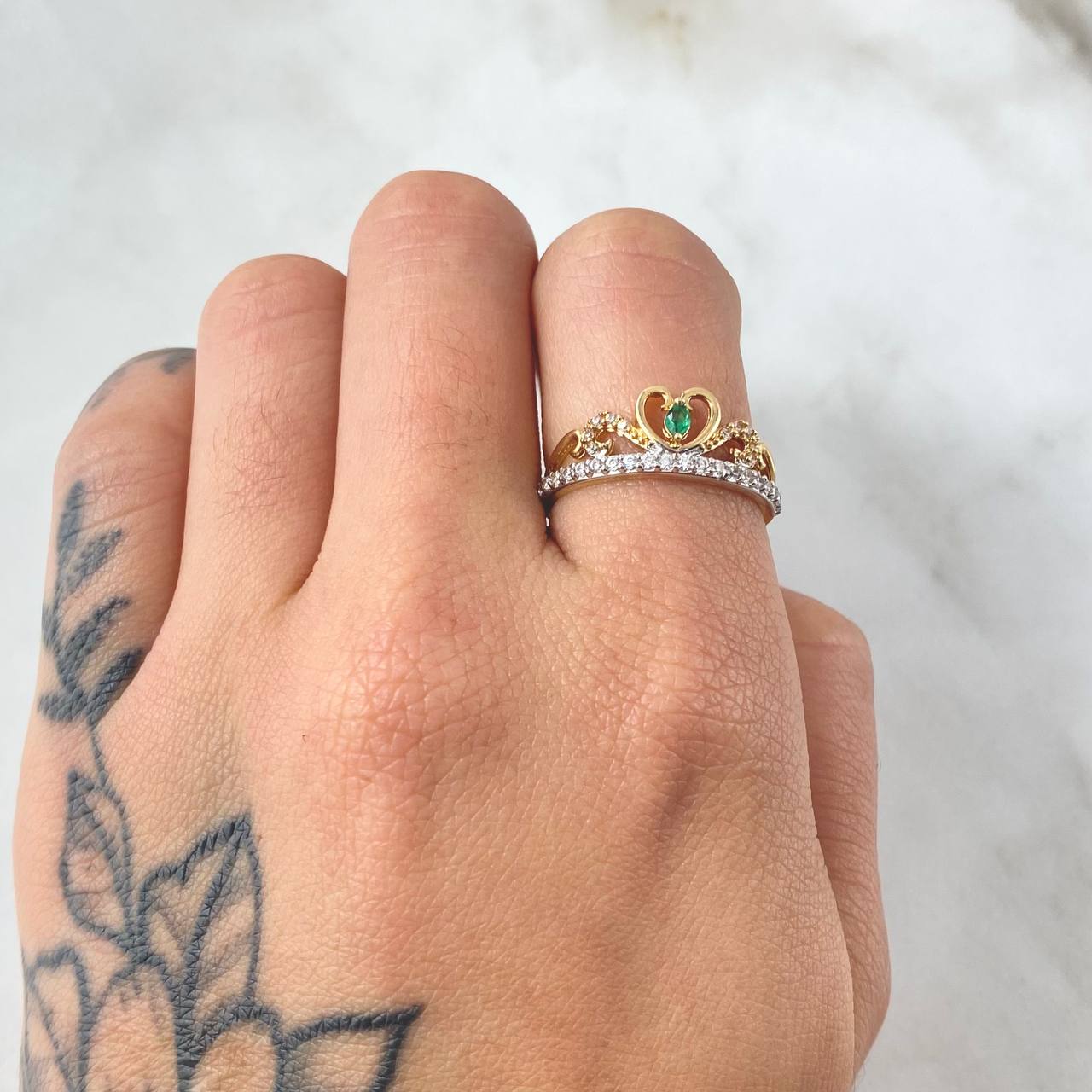 Anillo Corona Corazon Oleado 2.4gr / T6 3/4 / Dos Oros Amarillo Blanco 18K ©