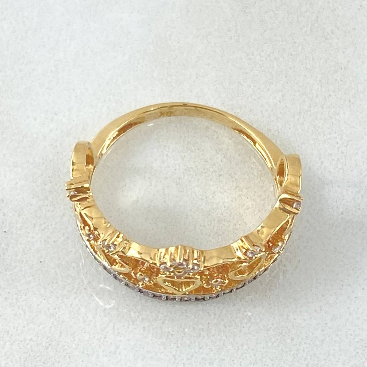 Anillo Corona Corazones Enlazados  3.65gr / T6 1/4 / Dos Oros Amarillo Blanco 18K ©