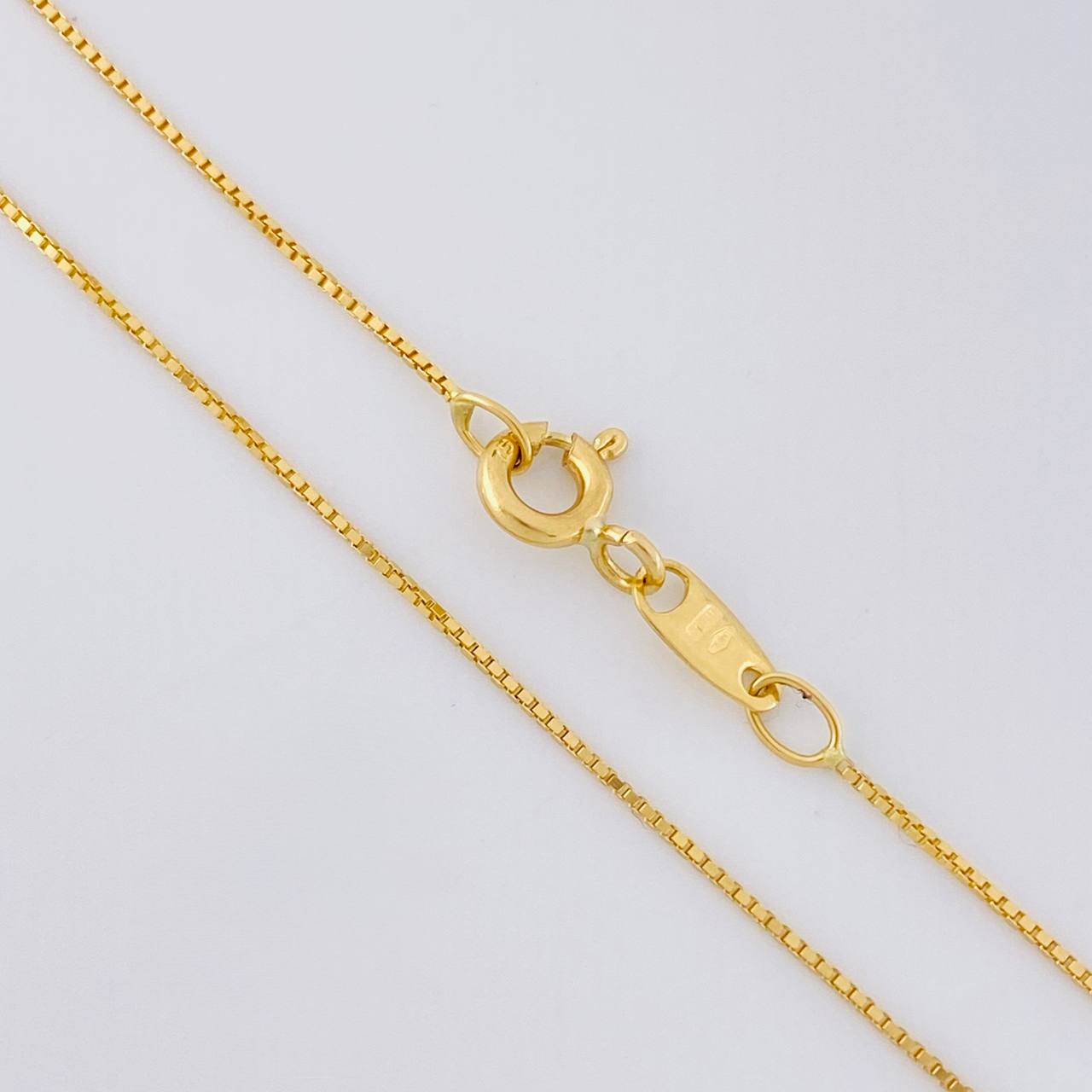 Venetian Chain 1.8 g / 17 3/4 in / 0.8 mm Yellow Gold 18K