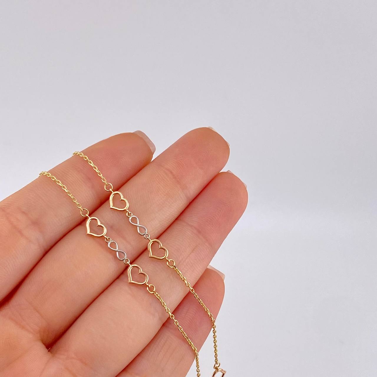 Cadena Aro Seguido Amor Infinito 2.6 g / 17 3/4 in / 1.05 mm Tres Oros 18K