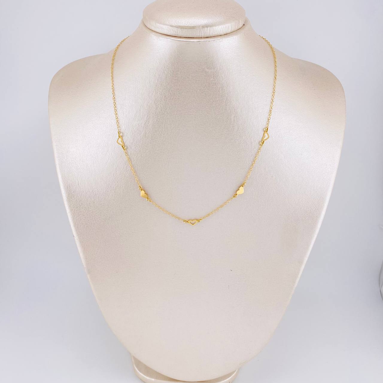 Cadena Aro Seguido Trio Silueta De Corazones 2.15 g / 17 1/4 in / 1.05 mm Oro Amarillo 18K