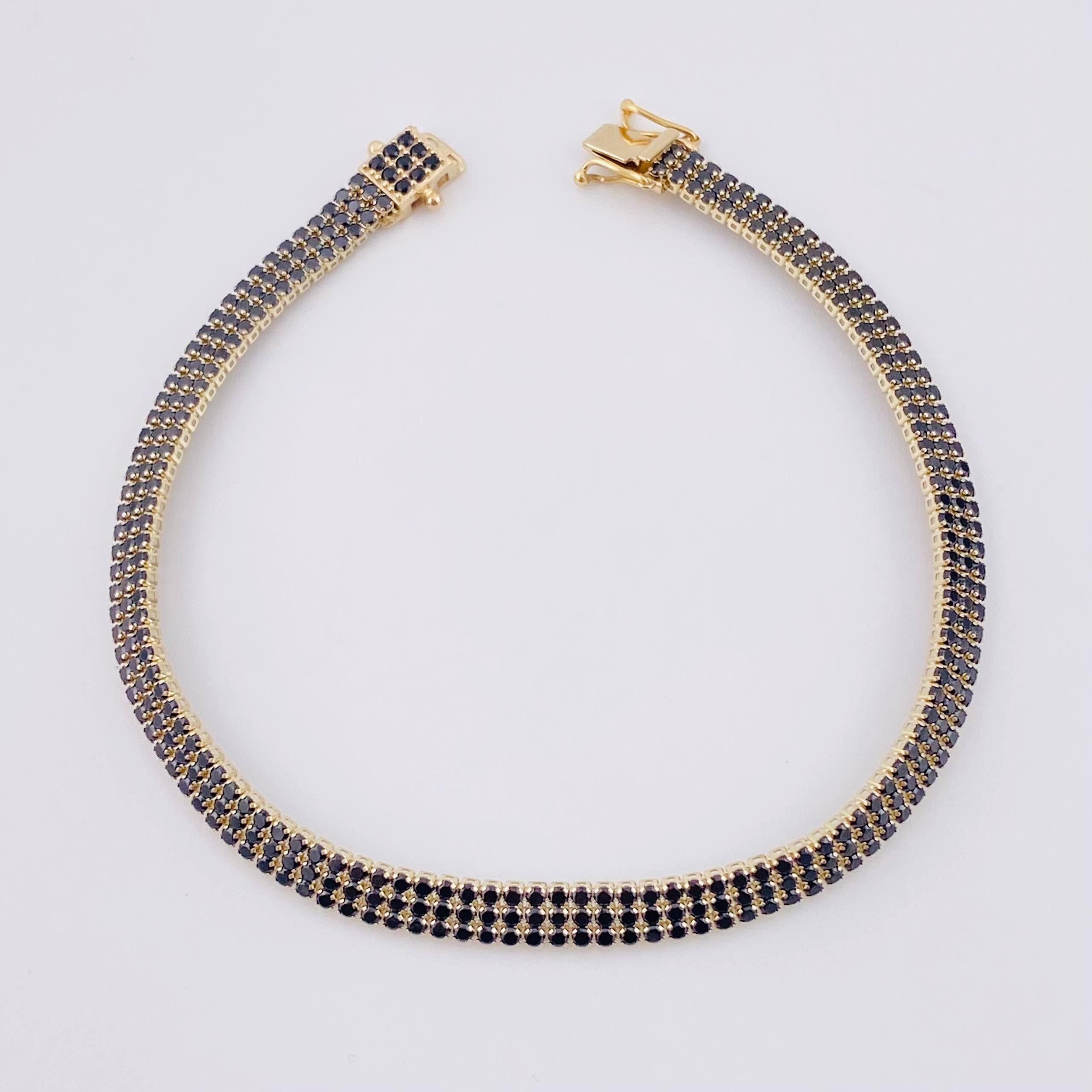 Pulso Tenis Tres Líneas 7.35gr / 8 in / 4.8mm Oro Amarillo +4 18K *