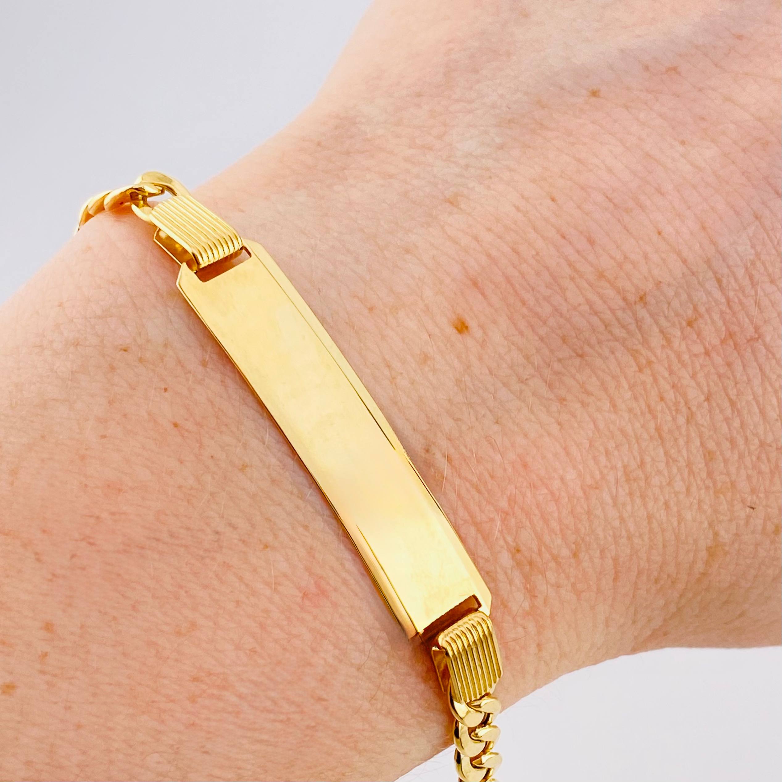 Pulso Cubano Placa Rectangular 7.45gr / 7 3/4 in / 4.6mm Oro Amarillo +1 18K