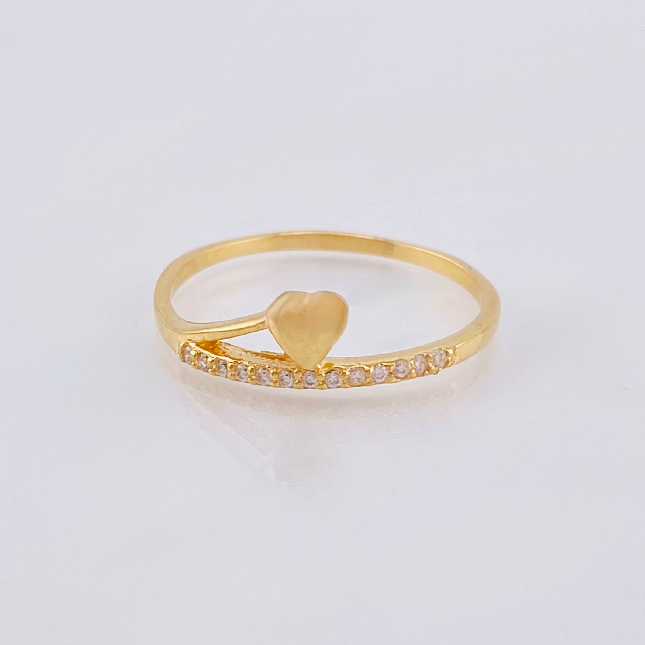 Anillo Estela Corazón 1.42gr / T7 1/2 / Oro Amarillo 18K