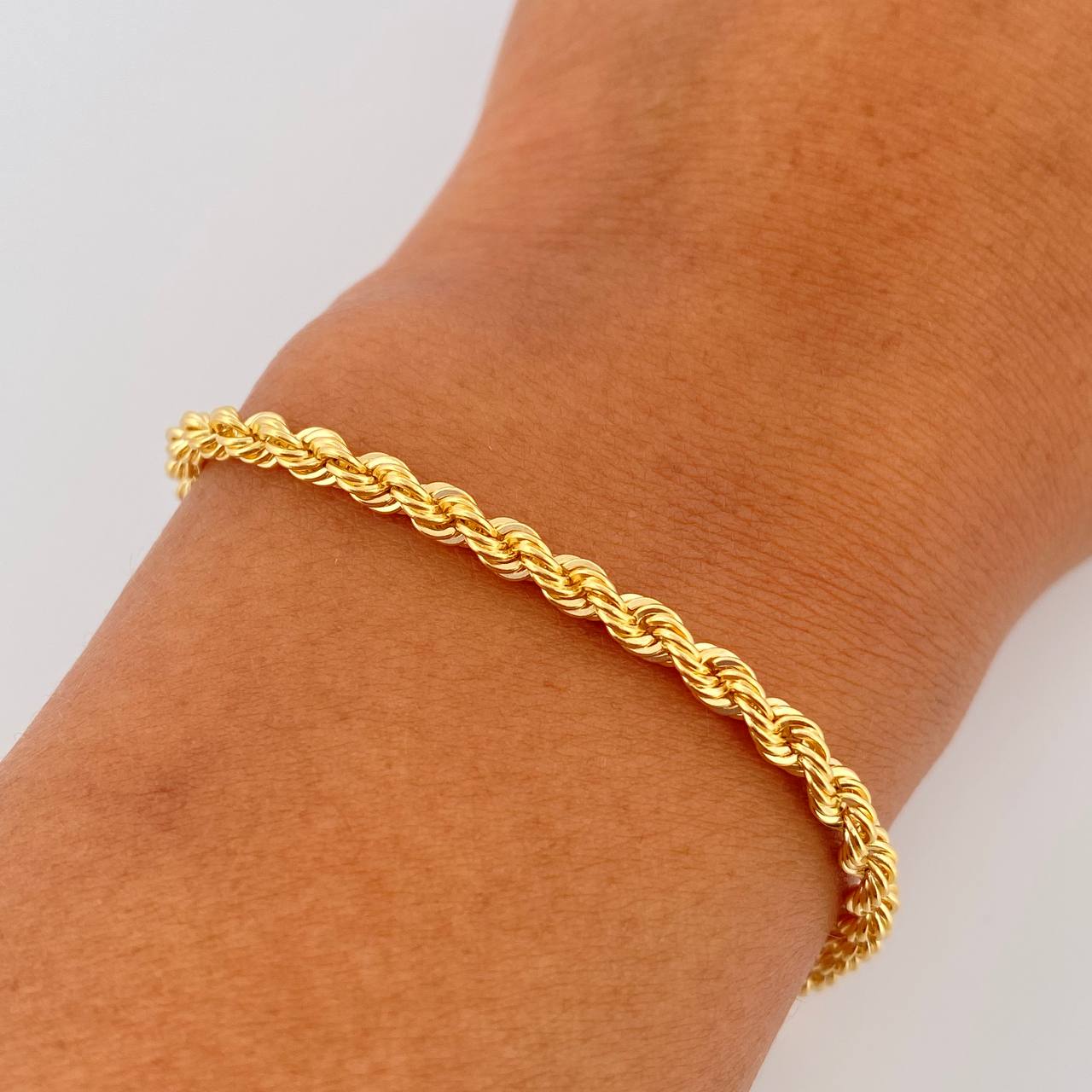 Rope Bracelet 2.95gr / 7.7in / 18K Gold +3$